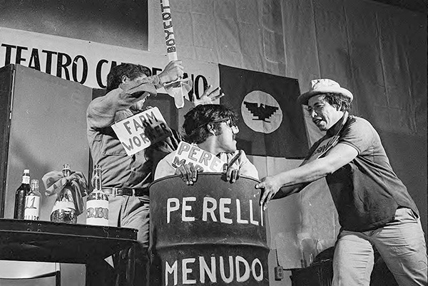 El Teatro Campesino performs the acto Perelli Minetti Deal. Berkeley, 1967. Photograph by Emmon Clarke.